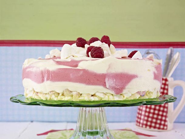 Himbeertorte mit Baiser Rezept Himbeertorte mit Baiser Rezept