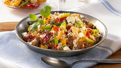 Hirten-Pfanne mit Paprika, Hack & Feta-Käse Rezept - Foto: LECKER @ Bauer Media Group
