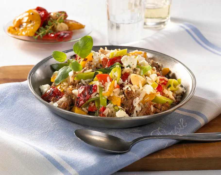 Hirten-Pfanne mit Paprika, Hack & Feta-Käse Rezept