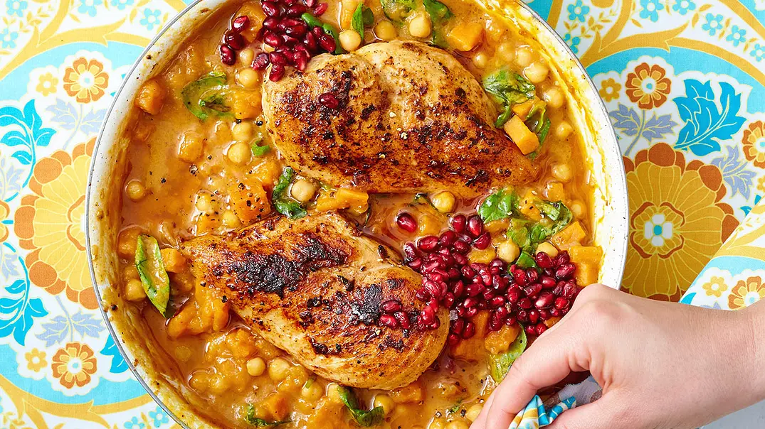 Hochstapler-Hähnchen in Möhrensoße Rezept - Foto: LECKER @ Bauer Media Group Hochstapler-Hähnchen in Möhrensoße Rezept - Foto: LECKER @ Bauer Media Group