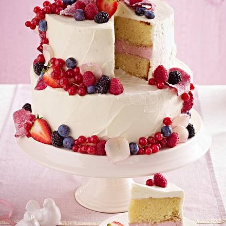 Hochzeitstorte Einfach hochzeitstorte mit beeren topping rezept lecker Hochzeitstorte Einfach hochzeitstorte mit beeren topping rezept lecker
