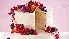 Hochzeitstorte mit Beeren-Topping Rezept - Foto: LECKER @ Bauer Media Group Hochzeitstorte mit Beeren-Topping Rezept - Foto: LECKER @ Bauer Media Group