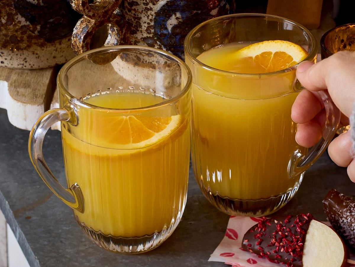 Weißer Vanille-Orangen-Glühwein Rezept