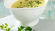 Hollandaise mit Kräutern (Petersilie, Kerbel, Estragon und Schnittlauch) Rezept - Foto: LECKER @ Bauer Media Group
