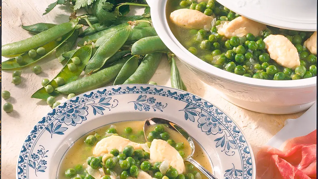 Holsteiner Erbsensuppe mit Katenschinken Rezept - Foto: LECKER @ Bauer Media Group Holsteiner Erbsensuppe mit Katenschinken Rezept - Foto: LECKER @ Bauer Media Group