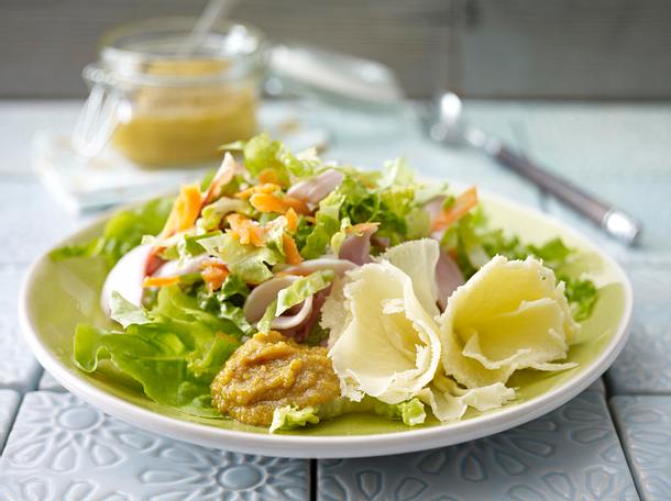 Holunderblüten-Senf zu buntem Salat Rezept Holunderblüten-Senf zu buntem Salat Rezept