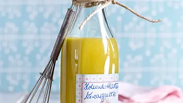 Holunderblüten-Vinaigrette Rezept - Foto: LECKER @ Bauer Media Group