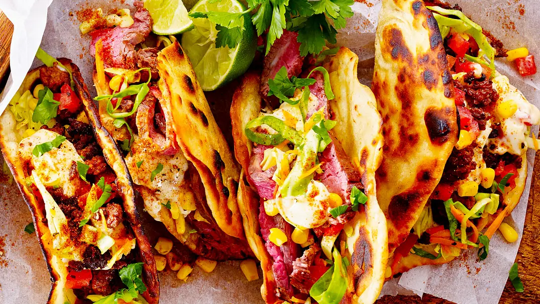 Homemade Tacos mit Spitzkohl-Slaw Rezept - Foto: LECKER @ Bauer Media Group Homemade Tacos mit Spitzkohl-Slaw Rezept - Foto: LECKER @ Bauer Media Group