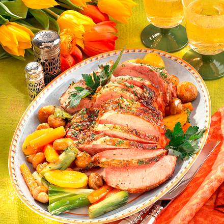 Honig-Kasseler mit glasiertem Gemüse Rezept Honig-Kasseler mit glasiertem Gemüse Rezept