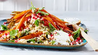 Honig-Möhren auf Linsen-Couscous Rezept - Foto: LECKER @ Bauer Media Group