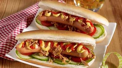 Hot Dogs Rezept - Foto: LECKER @ Bauer Media Group