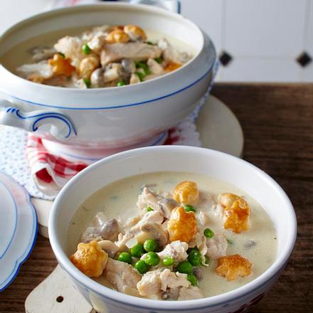 Hühner-Frikassee-Suppe Rezept Hühner-Frikassee-Suppe Rezept