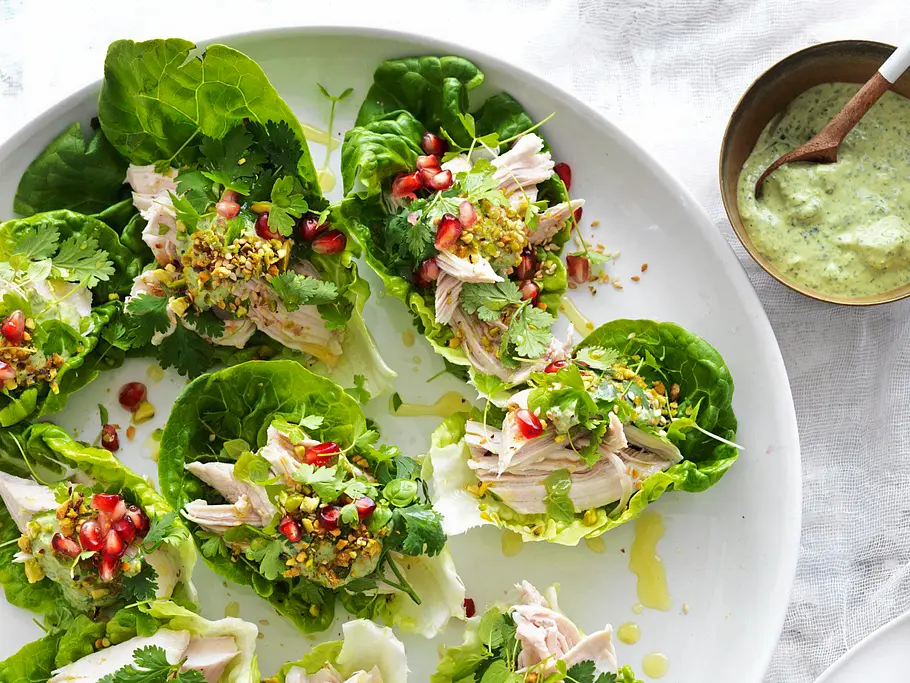 Hühnersalat im Salat-Schiffchen