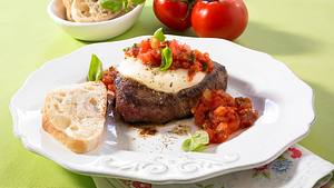 Hüftsteak mit Tomaten-Chutney Rezept - Foto: House of Food / Bauer Food Experts KG