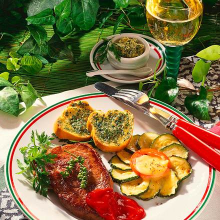Huftsteak mit Zucchiniblüte Rezept