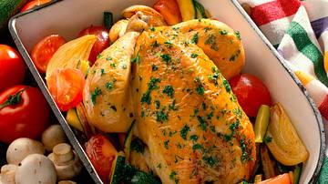 Huhn mit Kräuter-Champignon-Füllung Rezept - Foto: LECKER @ Bauer Media Group