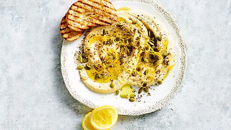 Hummus mit Kürbiskernen Rezept - Foto: House of Food / Bauer Food Experts KG