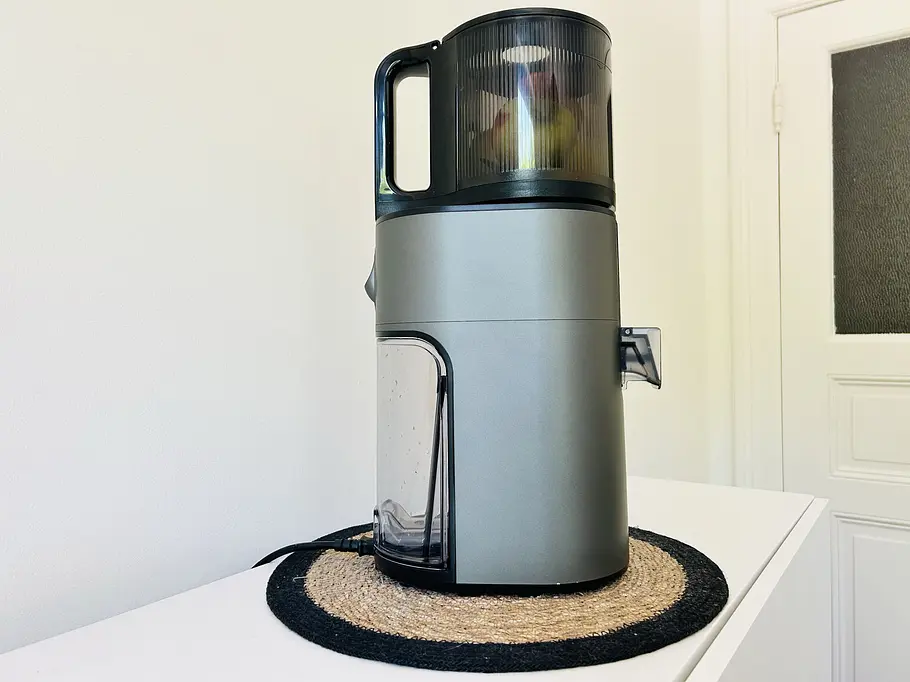 Seitliche Ansicht des H400 von Hurom