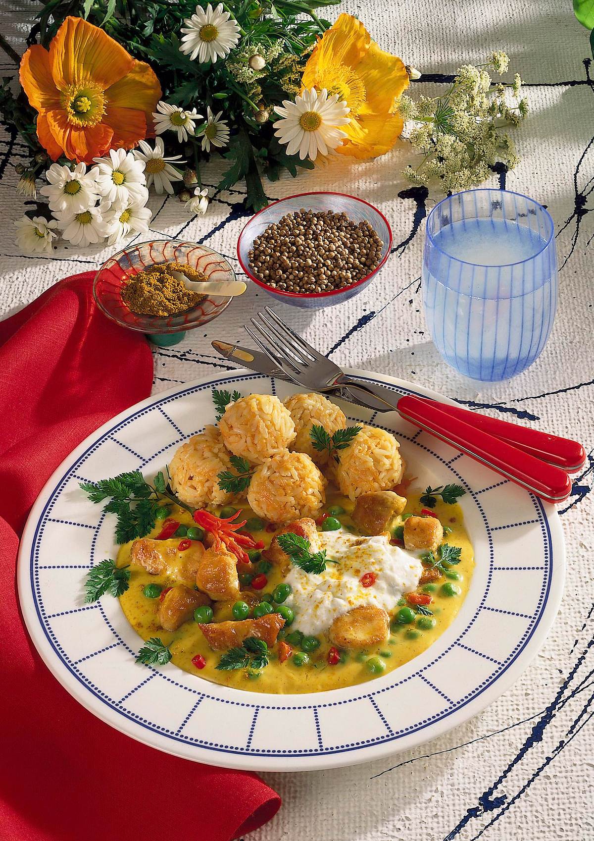 Indisches Hühner-Curry mit Möhren-Reiskugeln Rezept