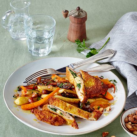 Indisches Schweineschnitzel mit Pistazienpanade Rezept Indisches Schweineschnitzel mit Pistazienpanade Rezept