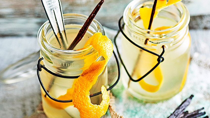 Infused Water - Delicious Vanilla Rezept - Foto: House of Food / Bauer Food Experts KG