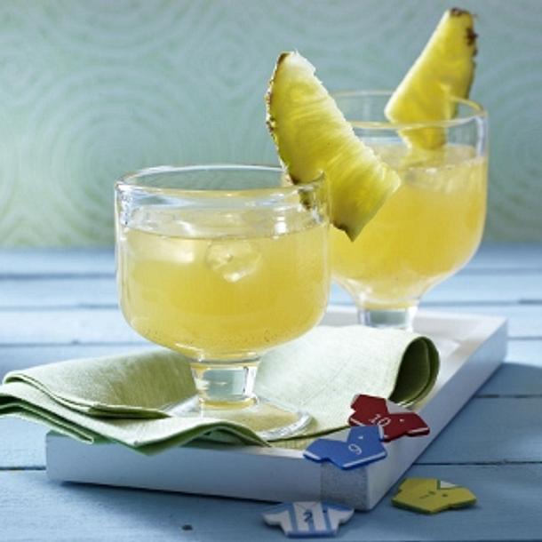 Ingwer-Ananas-Drink (Fußball-Drinks) Rezept Ingwer-Ananas-Drink (Fußball-Drinks) Rezept