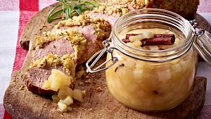 Ingwer-Birnen-Chutney auf Schweinelendchen Rezept - Foto: House of Food / Bauer Food Experts KG