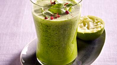 Ingwer-Minze-Kokosmilch-Smoothie Rezept - Foto: LECKER @ Bauer Media Group