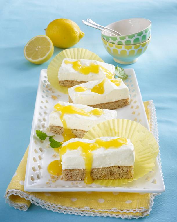 Ingwer-Schnitten mit Zitronensahne und Lemon Curd Rezept | LECKER