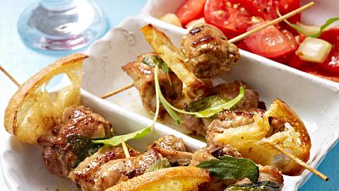 Involtini di maiale alla sarda (Schweinerouladen sardische Art) Rezept - Foto: House of Food / Bauer Food Experts KG