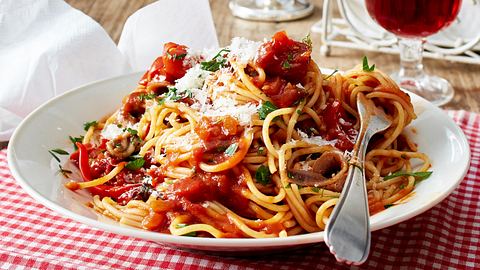 Italienische Pasta: Spaghetti all’arrabbiata mit Wodka - Foto: House of Food / Bauer Food Experts KG