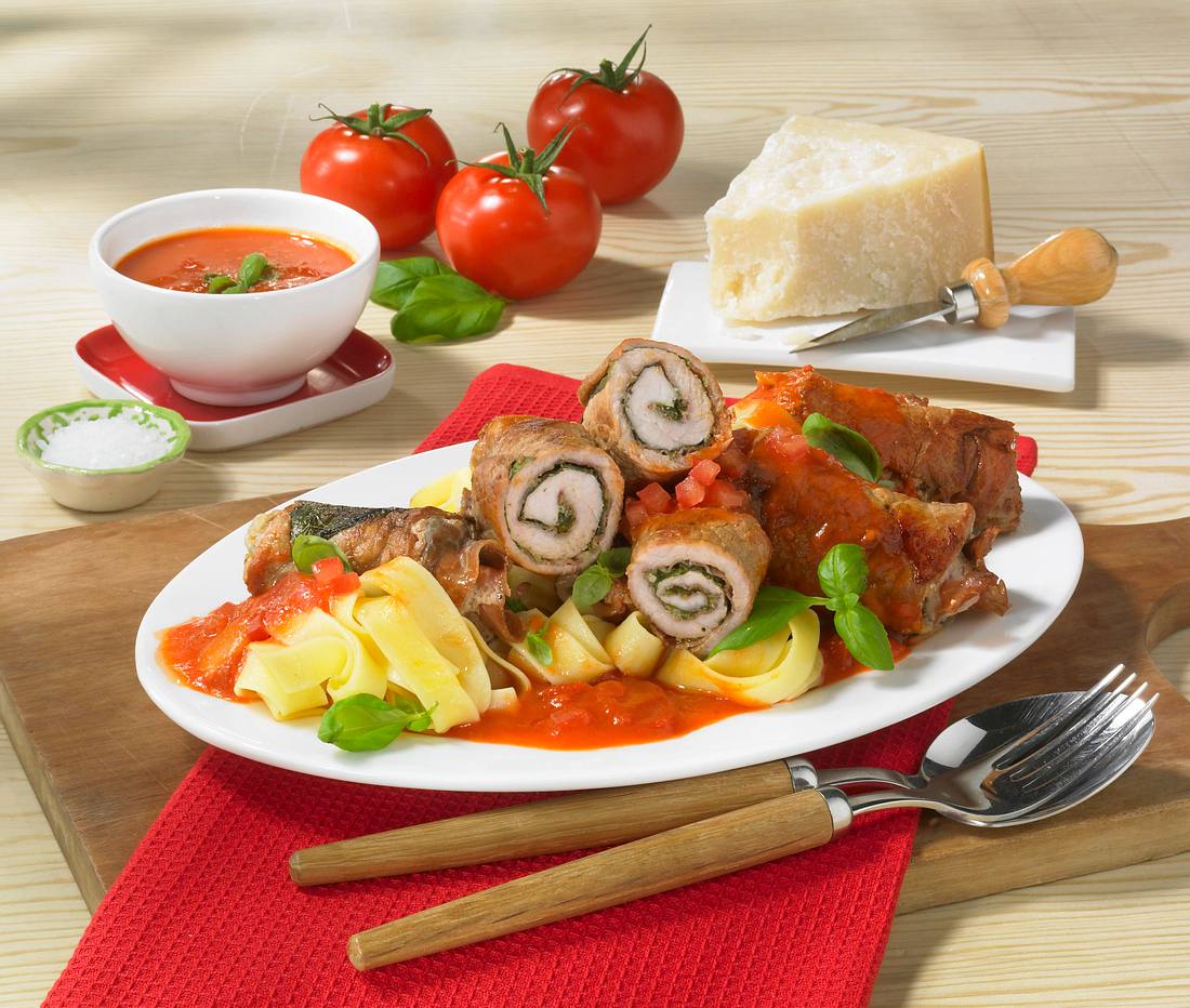 Italienische Pesto-Rouladen Rezept | LECKER Italienische Pesto-Rouladen Rezept | LECKER