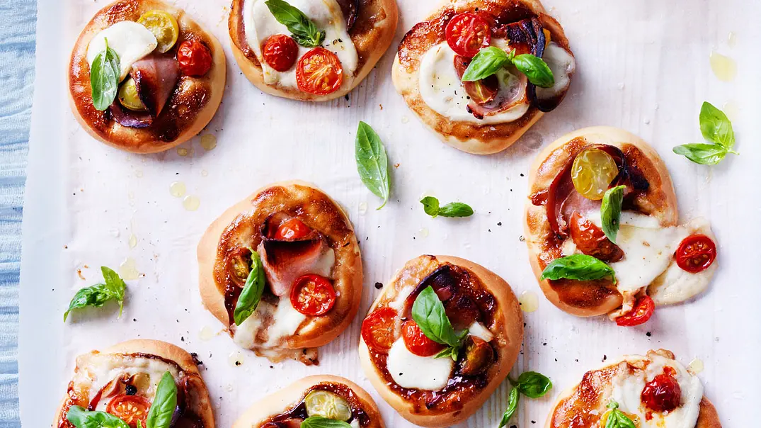 Italienische Pizzettas Rezept - Foto: LECKER @ Bauer Media Group Italienische Pizzettas Rezept - Foto: LECKER @ Bauer Media Group