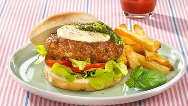 Italienischer Beefburger mit Pesto Rezept - Foto: Först, Thomas