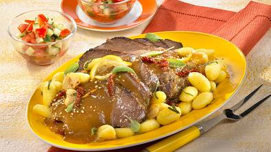 Italienischer Chianti-Schmorbraten Rezept - Foto: LECKER @ Bauer Media Group