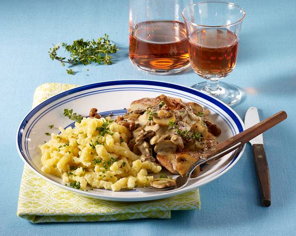 Jägerschnitzel mit Spätzle Rezept Jägerschnitzel mit Spätzle Rezept