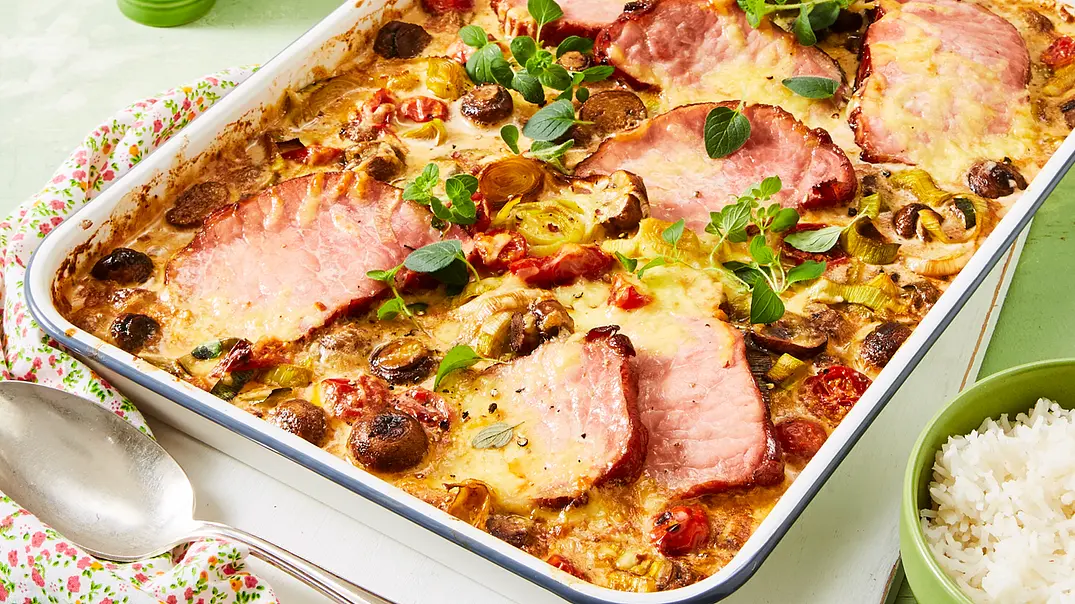 Jäger-Kasseler vom Blech Rezept - Foto: LECKER @ Bauer Media Group Jäger-Kasseler vom Blech Rezept - Foto: LECKER @ Bauer Media Group