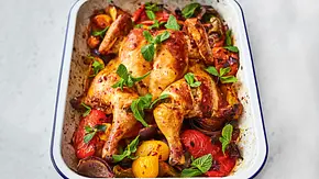 Jamies Harissahähnchen aus dem Ofen Rezept - Foto: LECKER @ Bauer Media Group Jamies Harissahähnchen aus dem Ofen Rezept - Foto: LECKER @ Bauer Media Group