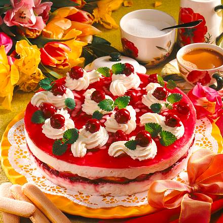 Joghurt-Kirschtorte Rezept