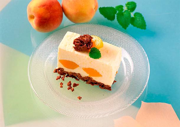 Joghurt-Pfirsich-Schnitte mit Schokoladenkrossiboden Rezept