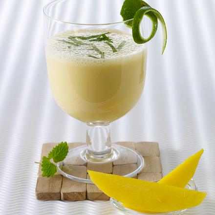 Joghurt-Shake mit Mangopüree Rezept