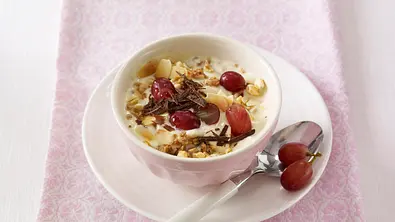 Joghurt-Trauben-Müsli Rezept - Foto: LECKER @ Bauer Media Group
