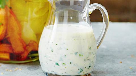 Joghurtdressing Rezept - Foto: House of Food / Bauer Food Experts KG