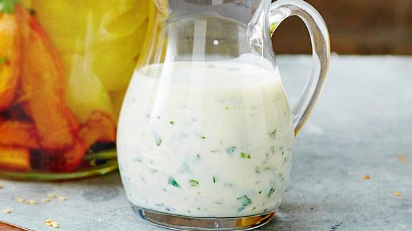 Joghurtdressing Rezept - Foto: House of Food / Bauer Food Experts KG