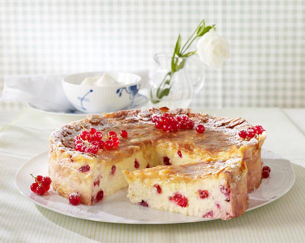 Johannisbeer-Bienenstich-Käsekuchen Rezept Johannisbeer-Bienenstich-Käsekuchen Rezept