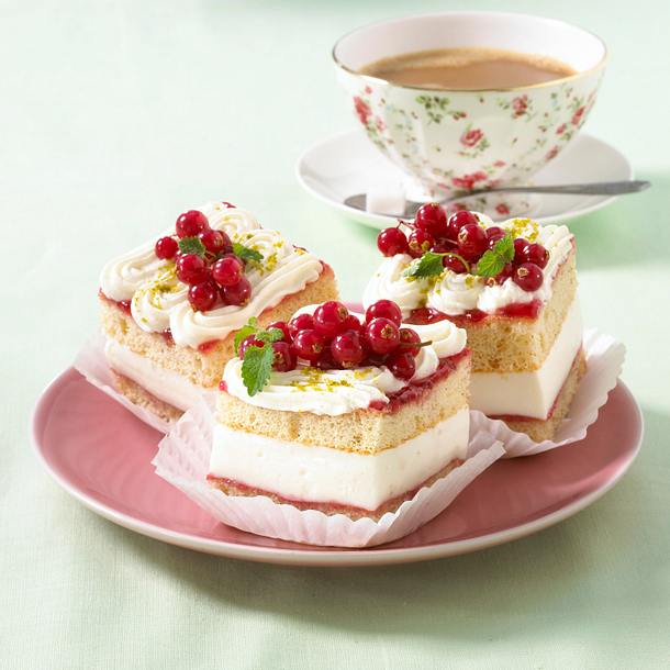 Johannisbeer-Joghurt-Schnitten Rezept