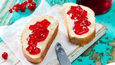 Johannisbeergelee selber machen - Foto: LECKER @ Bauer Media Group