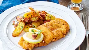 Johanns Wiener Schnitzel mit Bratkartoffeln Rezept - Foto: LECKER @ Bauer Media Group Johanns Wiener Schnitzel mit Bratkartoffeln Rezept - Foto: LECKER @ Bauer Media Group