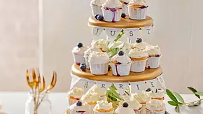 Just-married-Heidelbeer-Muffins Rezept - Foto: LECKER @ Bauer Media Group Just-married-Heidelbeer-Muffins Rezept - Foto: LECKER @ Bauer Media Group