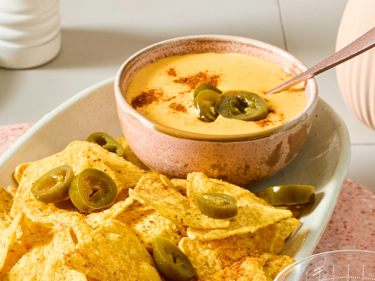 Käse-Dip für Nachos selber machen Rezept